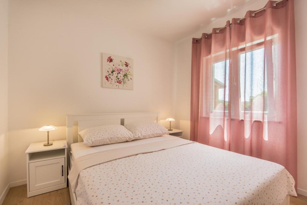 Piccola Pineta Apartment Pula Ngoại thất bức ảnh