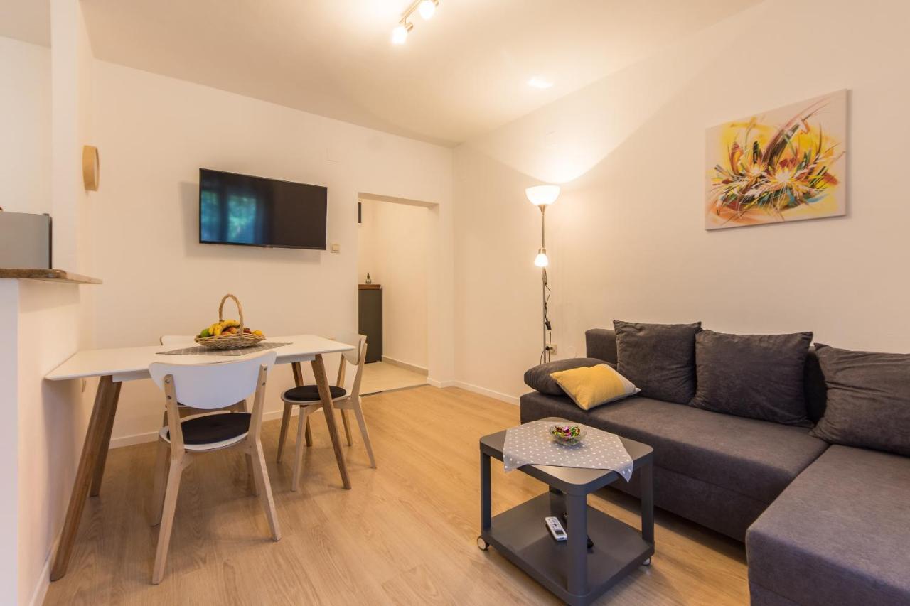 Piccola Pineta Apartment Pula Ngoại thất bức ảnh
