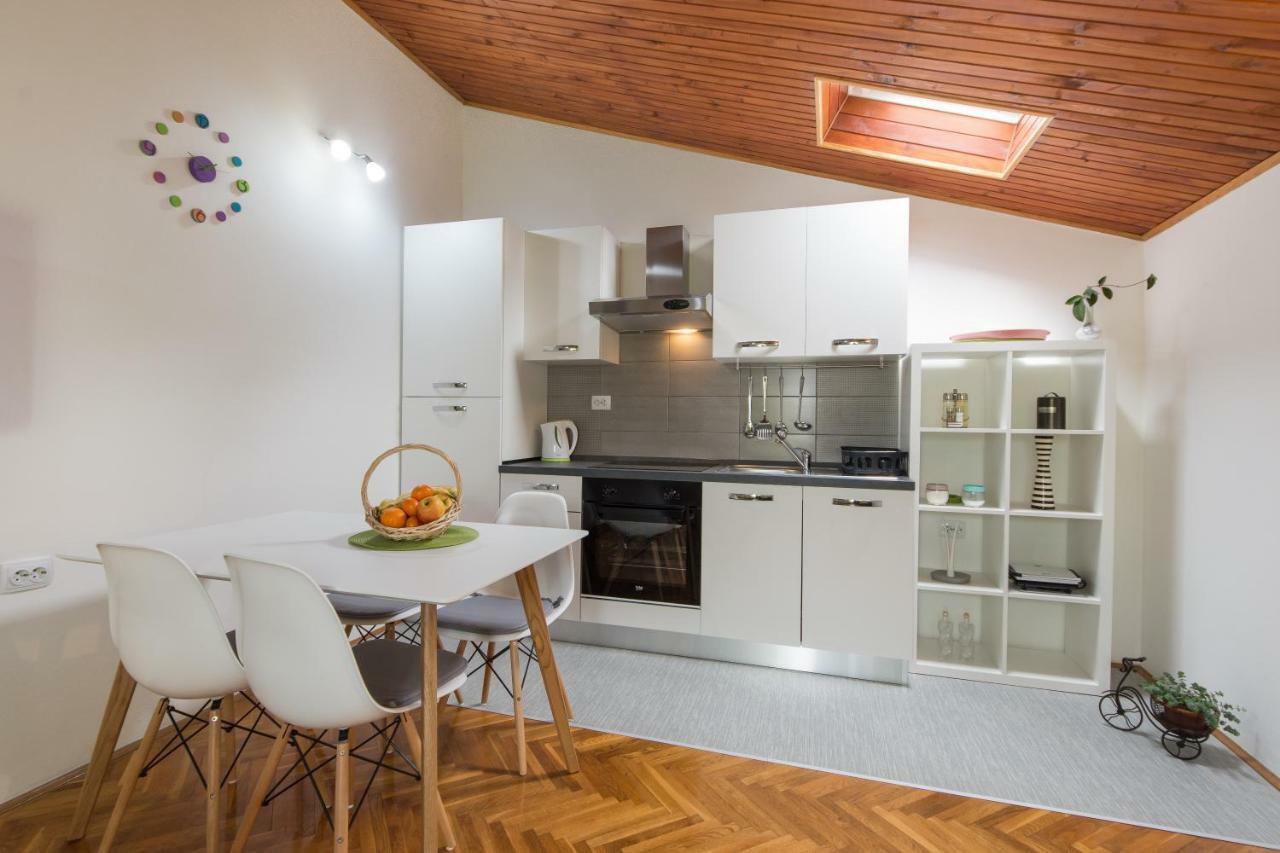 Piccola Pineta Apartment Pula Ngoại thất bức ảnh